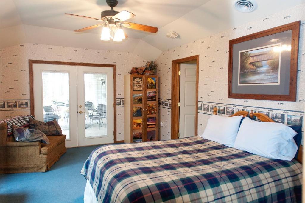 Locust Brook Lodge บัทเลอร์ ภายนอก รูปภาพ