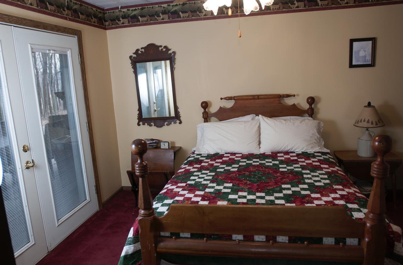 Locust Brook Lodge บัทเลอร์ ภายนอก รูปภาพ